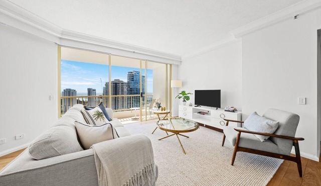 Main Beach Escape Pool, Spa, Sauna +Gym +Tennis