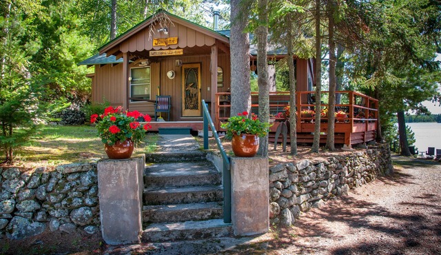 Main Cabin at Vintage Vermilion Resort