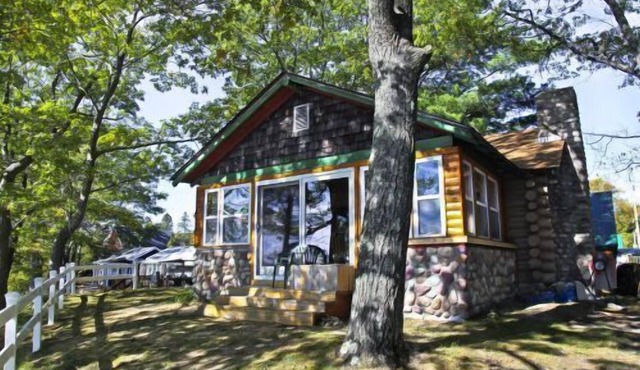 Main Cabin - STARRY NIGHTS by RedAwning