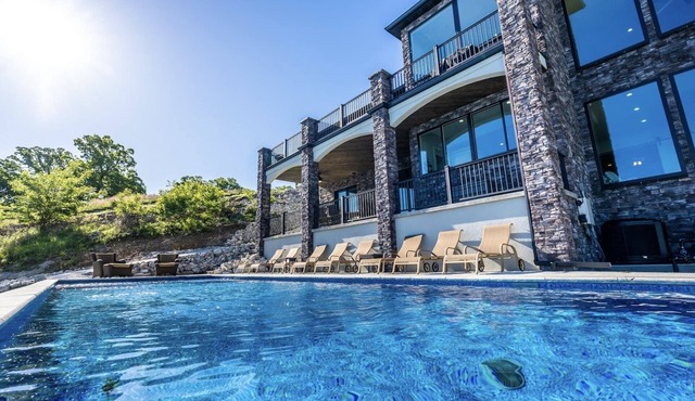 MAIN CHANNEL views, private pool, hot tub, man cave, and game room! Sleeps 30!