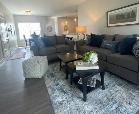 Main Floor 2 Bedroom Condo in Bettendorf