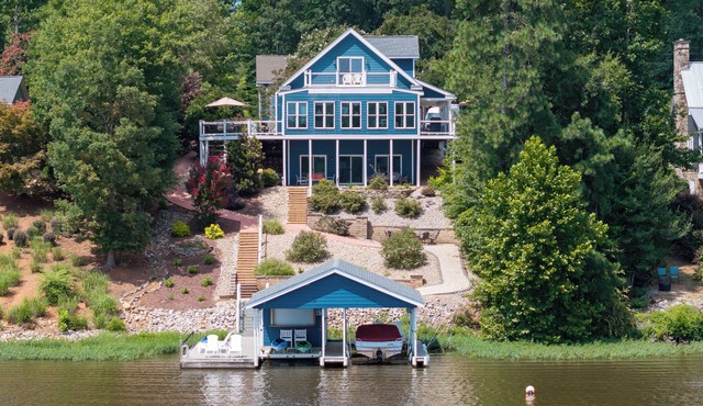 MAIN LAKE Views - Fire Pit - Pool Table - Bikes - Kayaks - SUPs