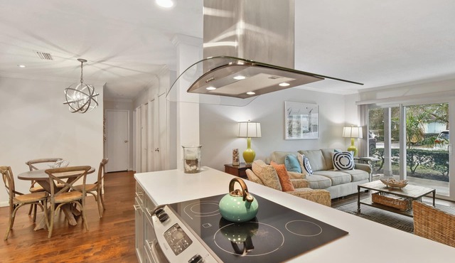 Main Level Stepless Entry- Remodeled Condo