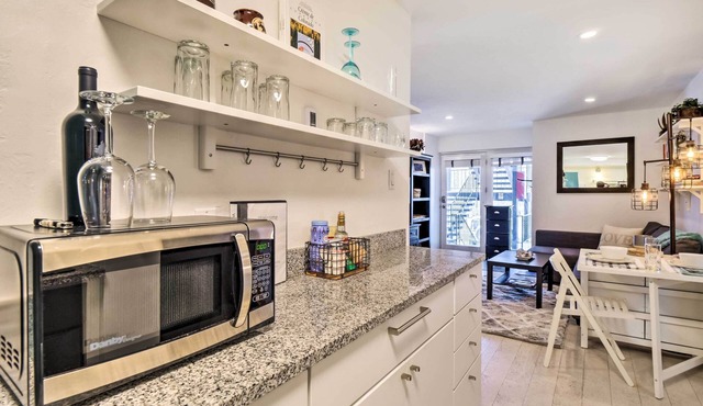 Main St Breckenridge Condo - Walk to Gondola!