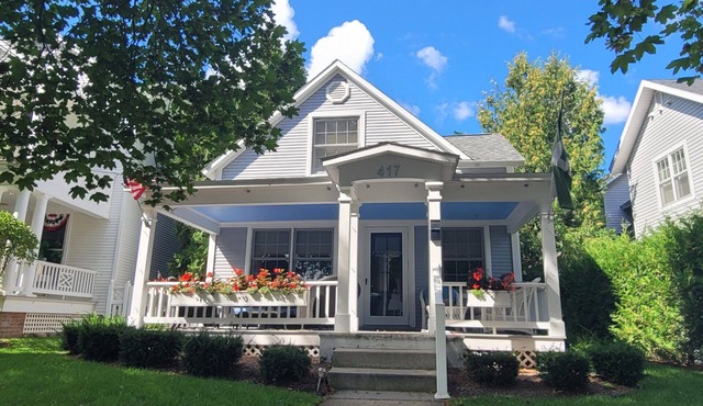 Main Street Charming Home - Just renovated!