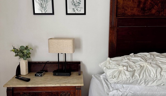 Main Street Stay - NRG - cozy apartment minutes from outdoor adventures
