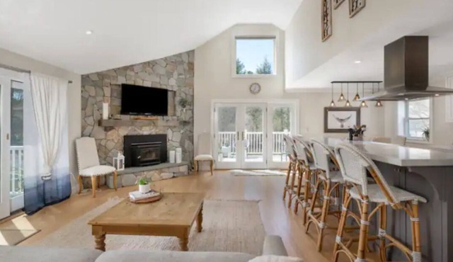 Maine Coastal Gem: Close to Beaches & Attractions!