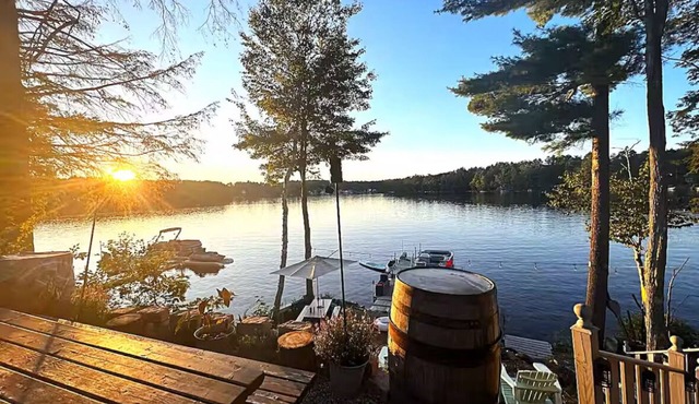 Maine Escape on Mousam Lake - Pet Friendly