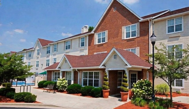 MainStay Suites Bloomington near University