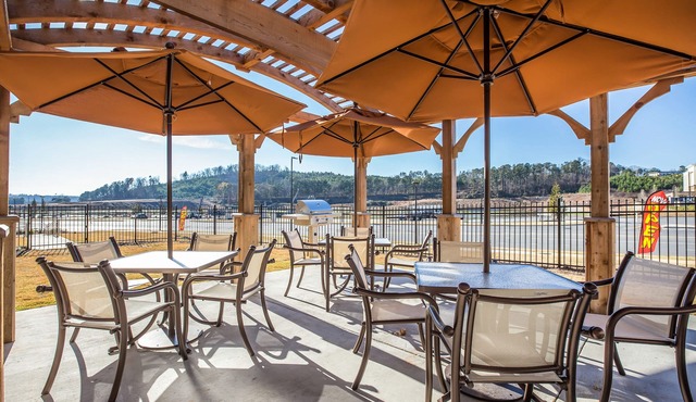 MainStay Suites Cartersville - Emerson Lake Point