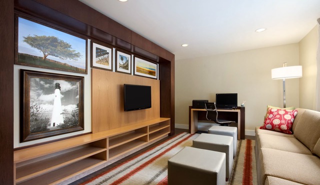 MainStay Suites Chicago Schaumburg