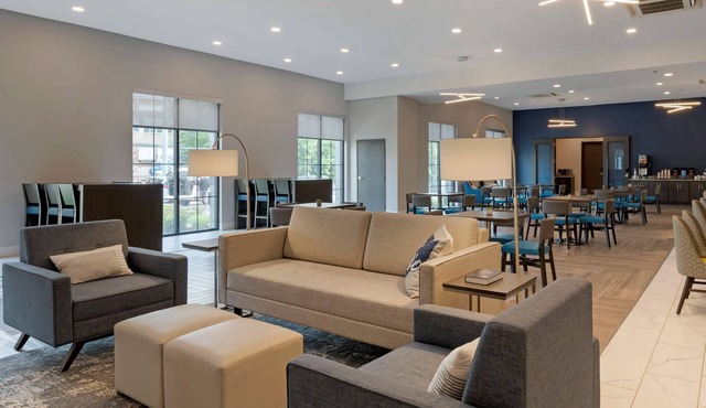 MainStay Suites Cincinnati University - Uptown