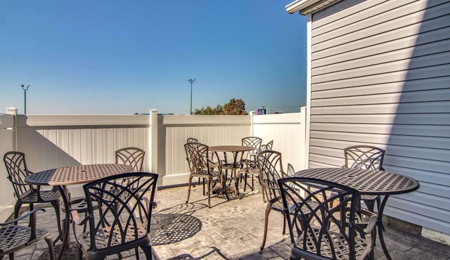 MainStay Suites Clarion, PA near I-80