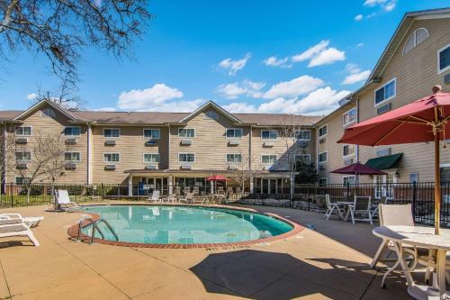 MainStay Suites Columbus near Fort Benning