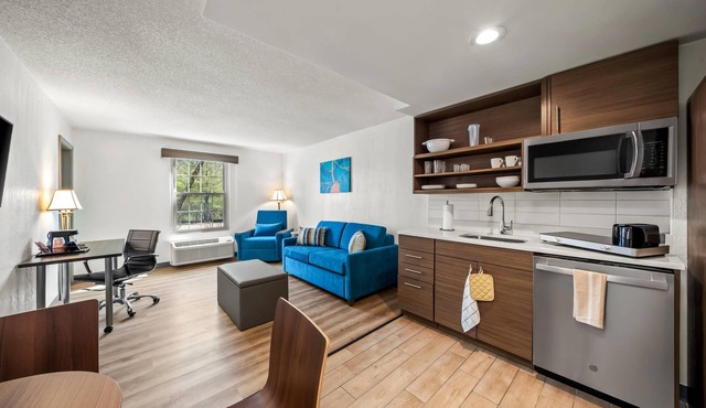 MainStay Suites Foxboro – Mansfield