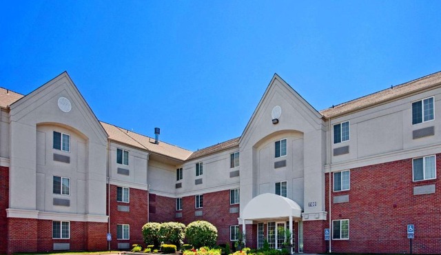 MainStay Suites- Kansas City Overland Park