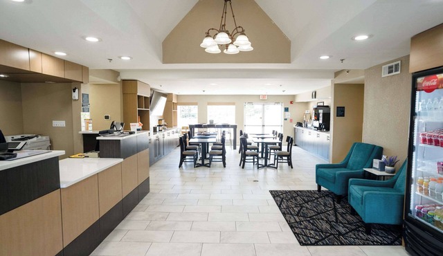 Mainstay Suites Knoxville Airport