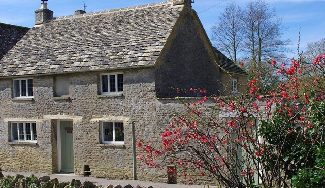 Maisey Cottage - sleeps 4 guests in 2 bedrooms