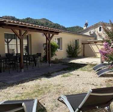 Maison au calme avec terrasse