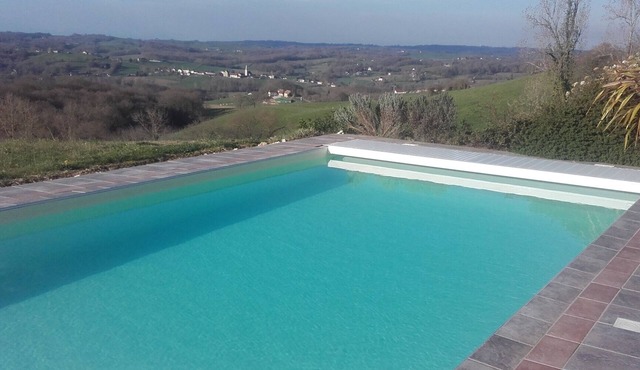 Maison à la Campagne Avec vue sur les Pyrénées