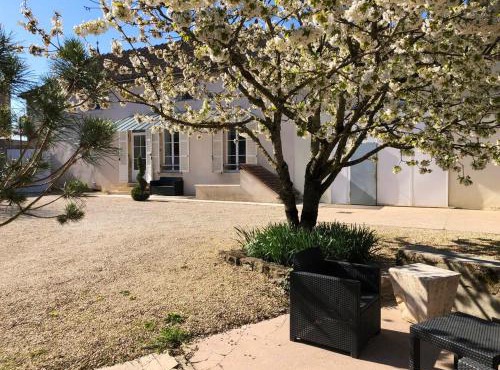Maison élégante à Meursault avec jardin clos et cheminée