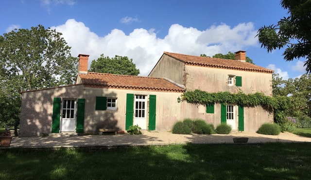 Maison à 10 km de la mer et à la Campagne - 6 Couchages