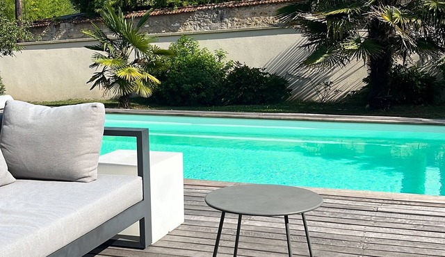 Maison à 10 Mins de Versailles Piscine et Chambres Climatisées