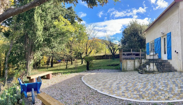Maison à 20mn de Lamalou-les-Bains "pour Cure Thermale" Forêt Dominale. Rivière
