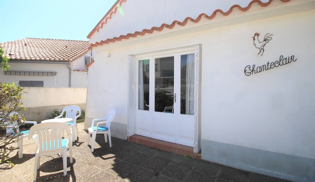 Maison à deux pas de la plage avec agréable jardin.