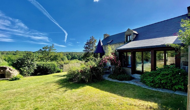 Maison à la Campagne Avec Piscine - Camélias