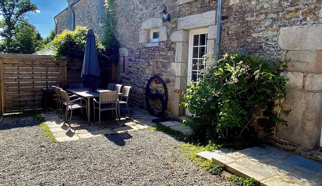Maison à la Campagne Avec Piscine - Clématites