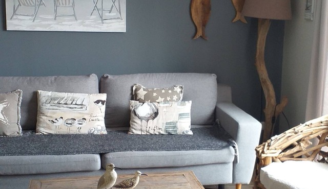 Maison à la Campagne Avec Cour Clôturé et Espace Extérieur