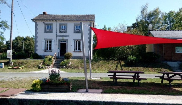 Maison éclusière Le Port, Les Refuges du Halage