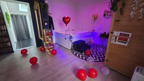 Maison équipée avec petit déjeuner gratuit - balnéo- sauna - siège massant et pièce secrète