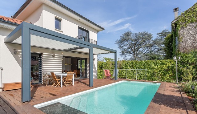 Maison 15min de Lyon - Piscine et Parking