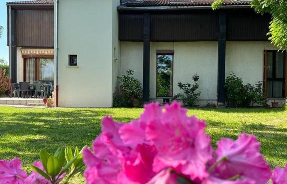 Maison 2 a 12 personnes,quartier résidentiel