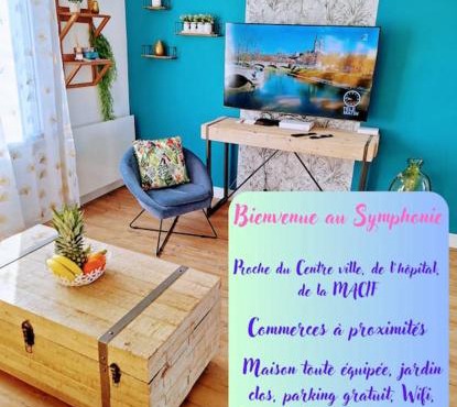 Maison 2 chambres proche centre-ville et hôpital.