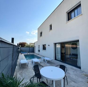 Maison 3 chambres avec piscine by Ayline