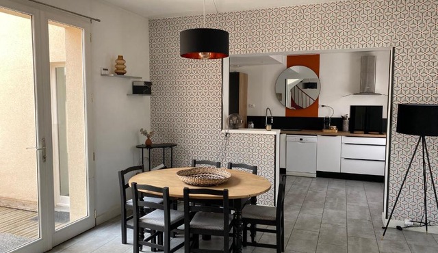 MAISON 4 chambres 12 pers à 2,8KM DU CIRCUIT et proche BOULERIES JUMP