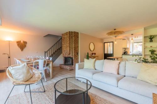 Maison 4 chambres avec jardin & garage proche tram