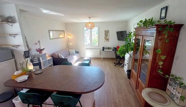 Maison 4 Pers. + Jardin. Village Classé au Pied des Montagnes. Animaux Acceptés