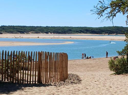 Maison 4 personnes dans village atypique proche mer