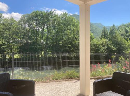 Maison 4 personnes en bord de rivière