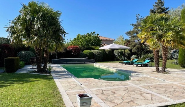 Maison 6/10 Personnes Avec Piscine vue Golf