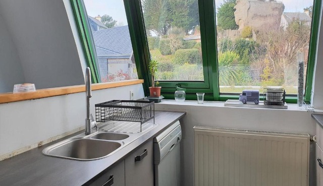 Maison 6 pers, avec jardin clos au centre de Trégastel, à 500m de la plage - Réf 179