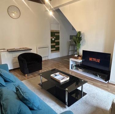 Maison 7 personnes TV connectée