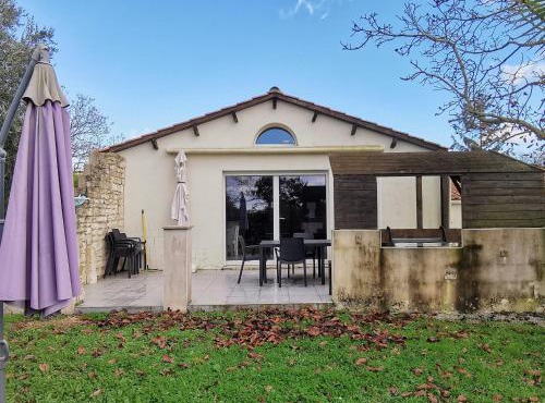 Maison 8 couchages avec piscine privée à Saint-Benoit-sur-Mer - FR-1-194-355