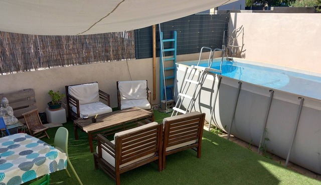 Maison 80m² ,3 Chambres, Climatisation et Piscine, Entre Avignon et St Remy