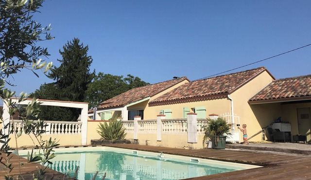 Maison a la Campagne Avec Piscine Pour un Séjour au Calme