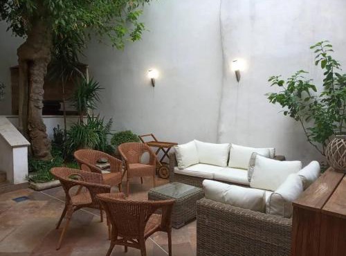 Maison accueillante a Courthezon avec jardin prive